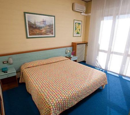Hotel Victoria Varedo Extérieur photo